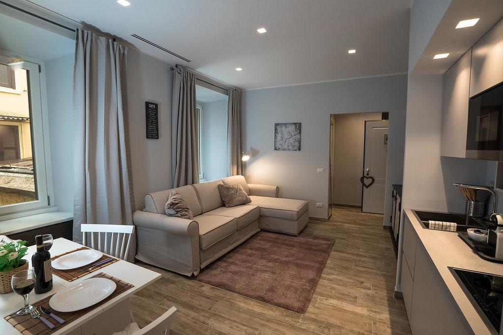 Laura Family Apartments Рим Екстериор снимка
